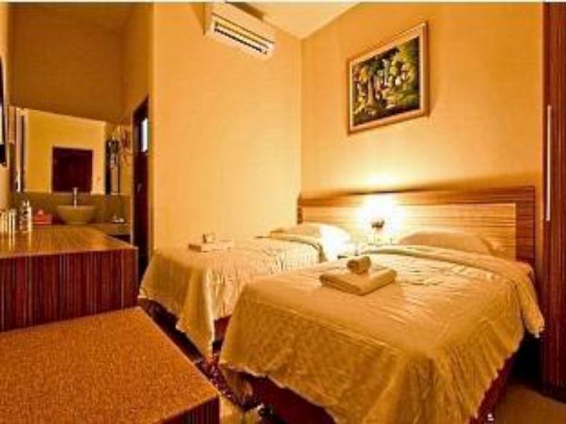 Hotel Marina Ambon Buitenkant foto